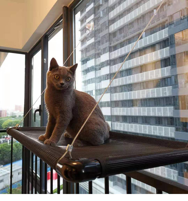 Cozy Window Perch for Cats – Strong Suction, Pure Comfort!